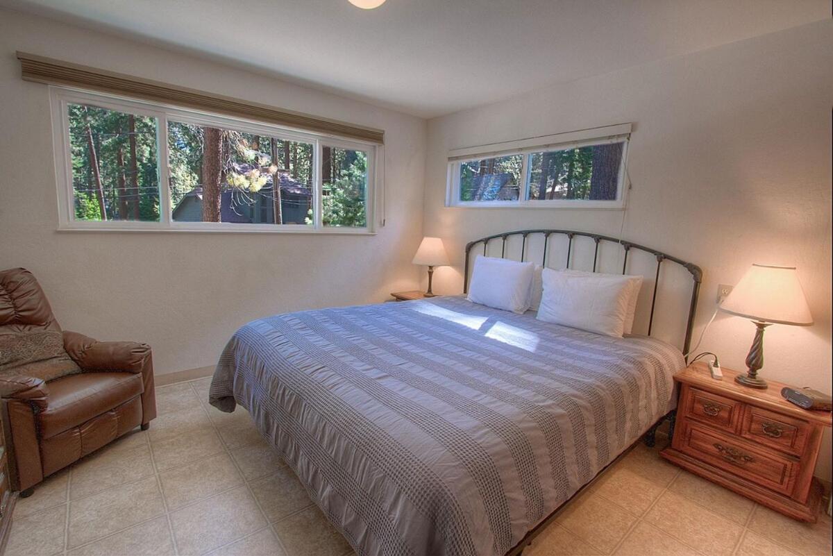 Foothill Folly Home Zephyr Cove Exterior photo
